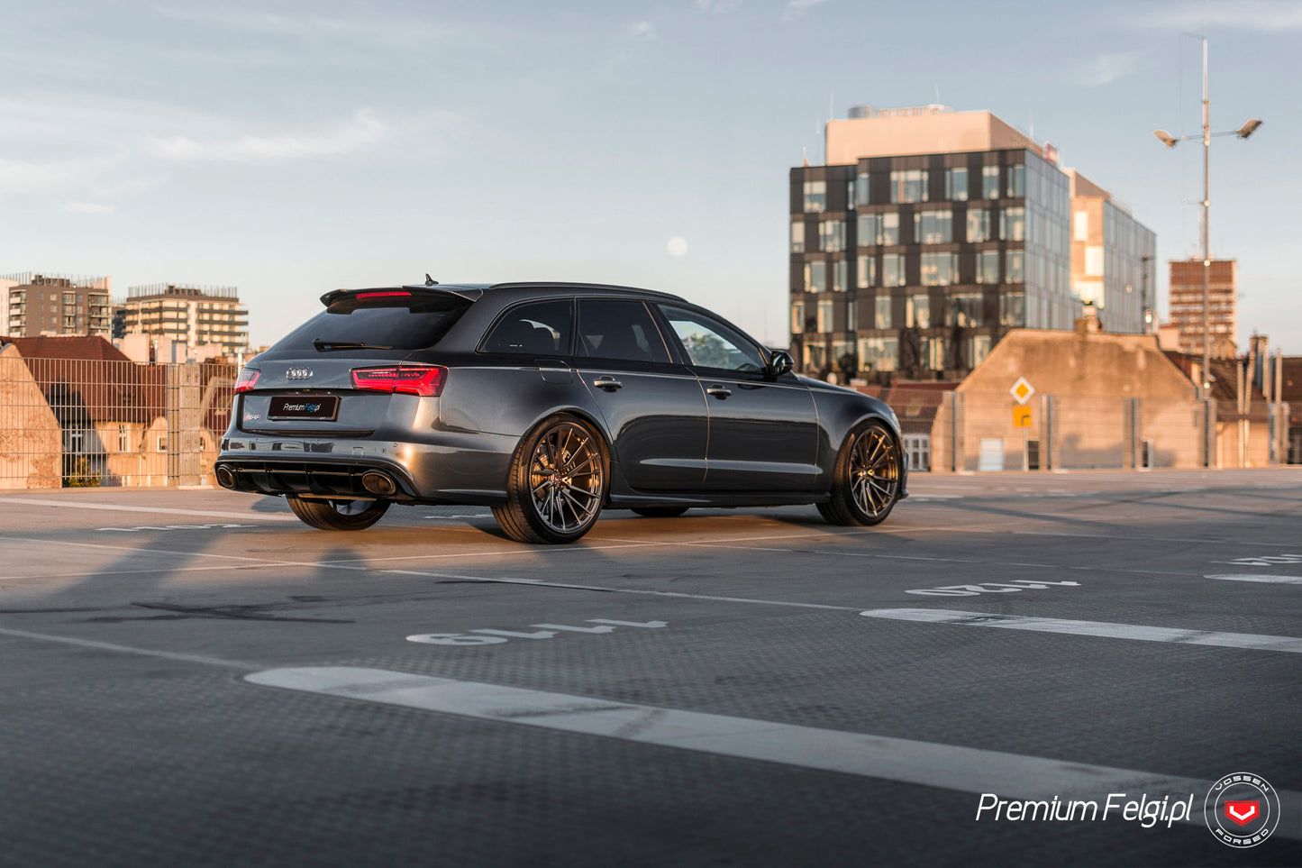 Vossen M-X4T Wheel Set for Audi RS6 / RS7 - 22 Inch - Dark Smoke