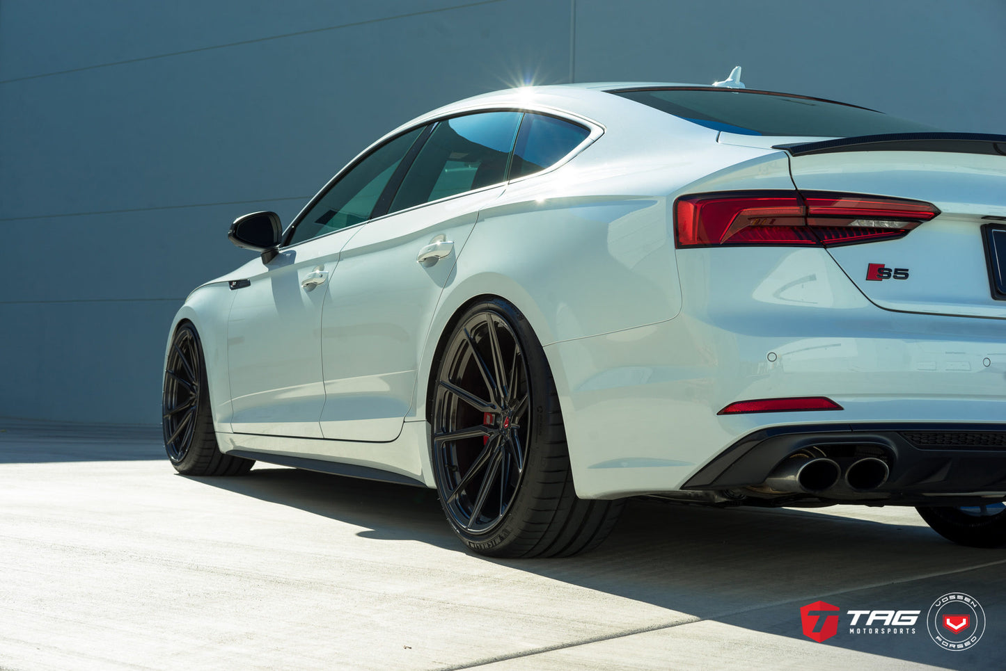 Vossen M-X2 Wheel Set for Audi RS5 - 20 Inch - Gloss Charcoal