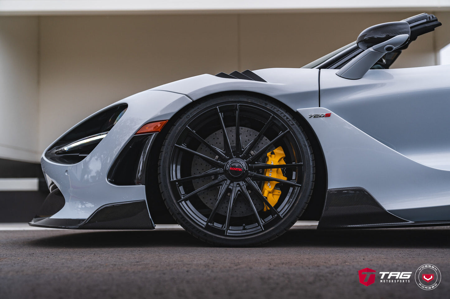 Vossen MC3 Wheel Set for McLaren 720S - 20 Inch - Gloss Black