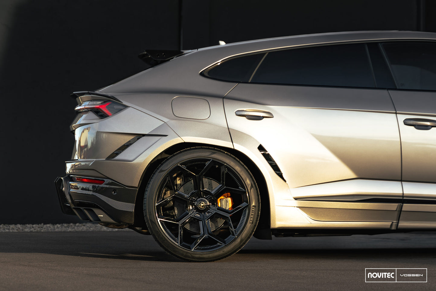 Vossen NL5 Wheel Set for Lamborghini Urus - 23 Inch - Gloss Black