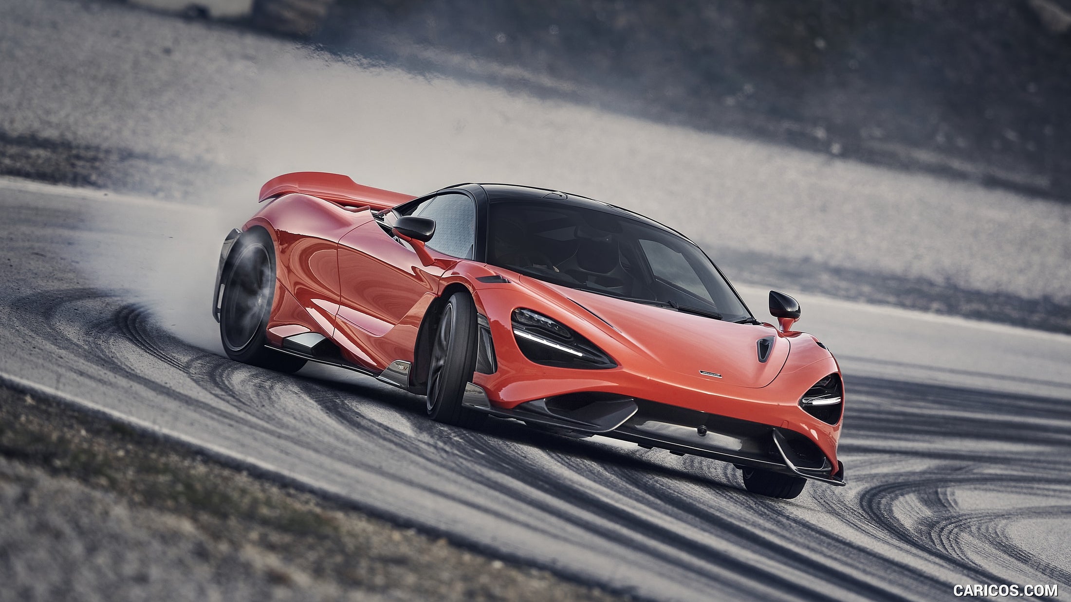 McLaren 765LT
