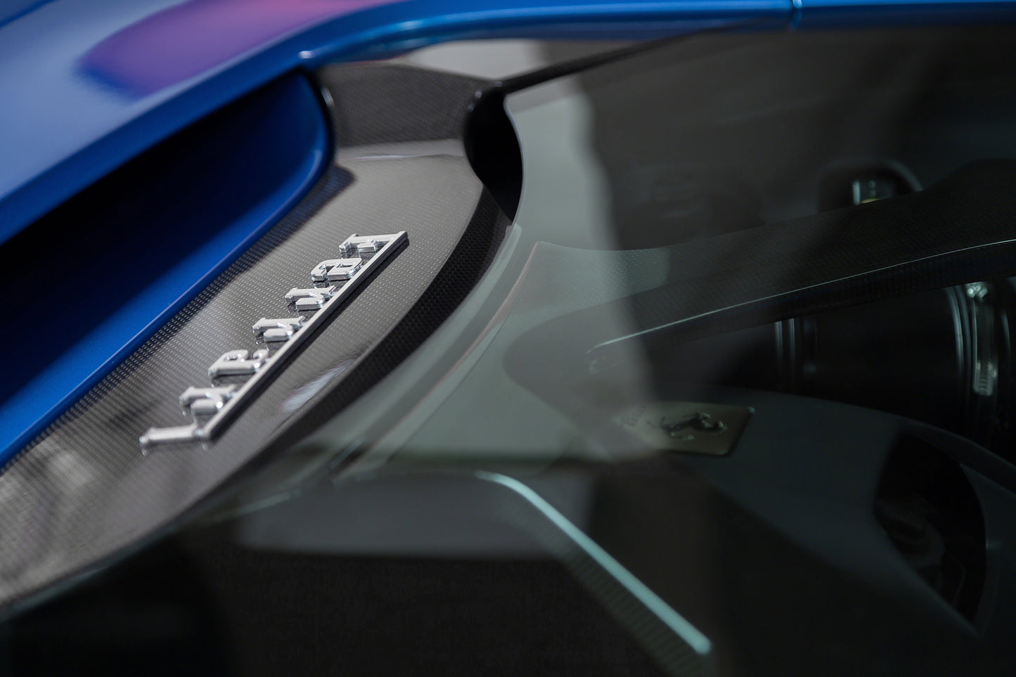 Capristo Ferrari 488 GTS/Pista - Carbon Fiber + Glass Bonnet
