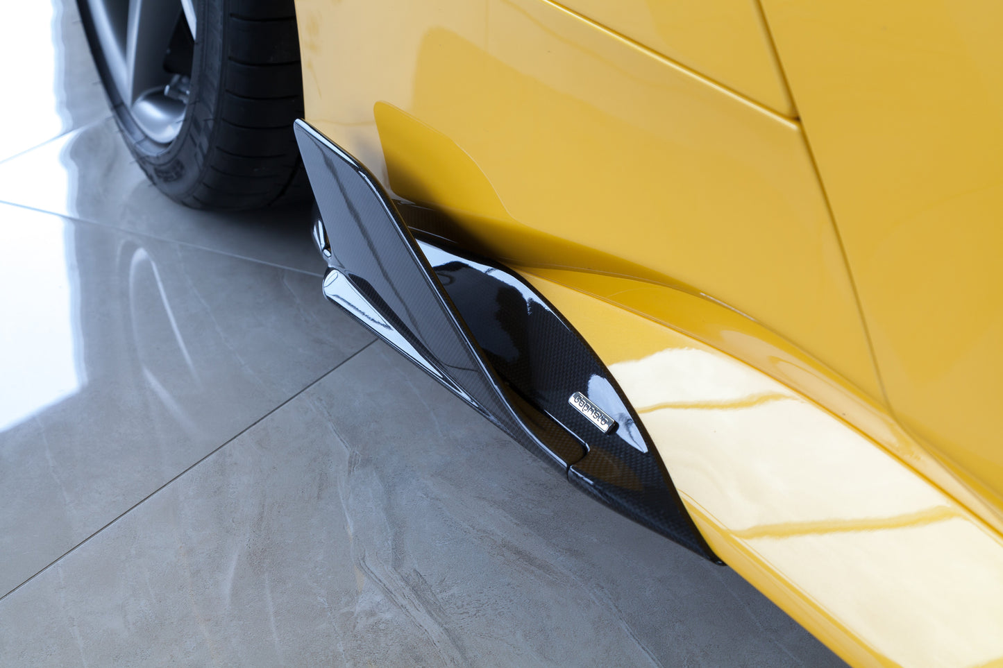 Capristo Ferrari 488 - Carbon Fiber Side Fins