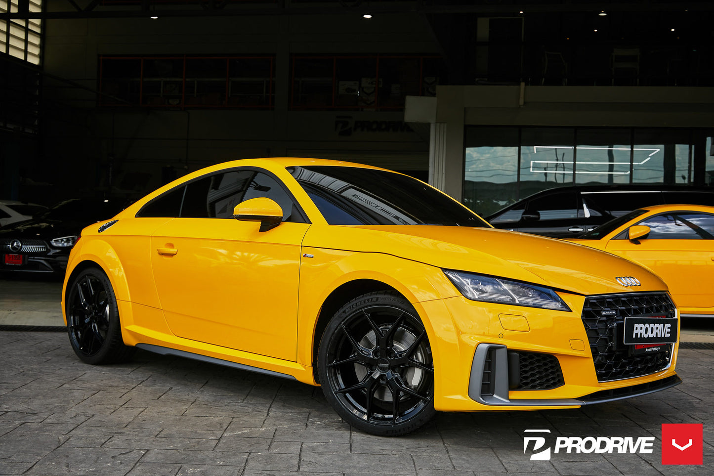 Vossen HF-5 Wheel Set for Audi TT / TTRS - 19 Inch - Gloss Black