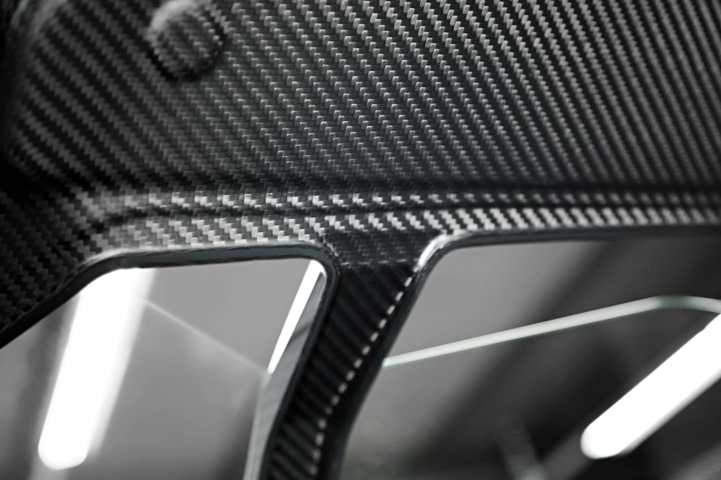Capristo Lamborghini Huracan - Carbon Fiber + Glass Bonnet (No Scoops)