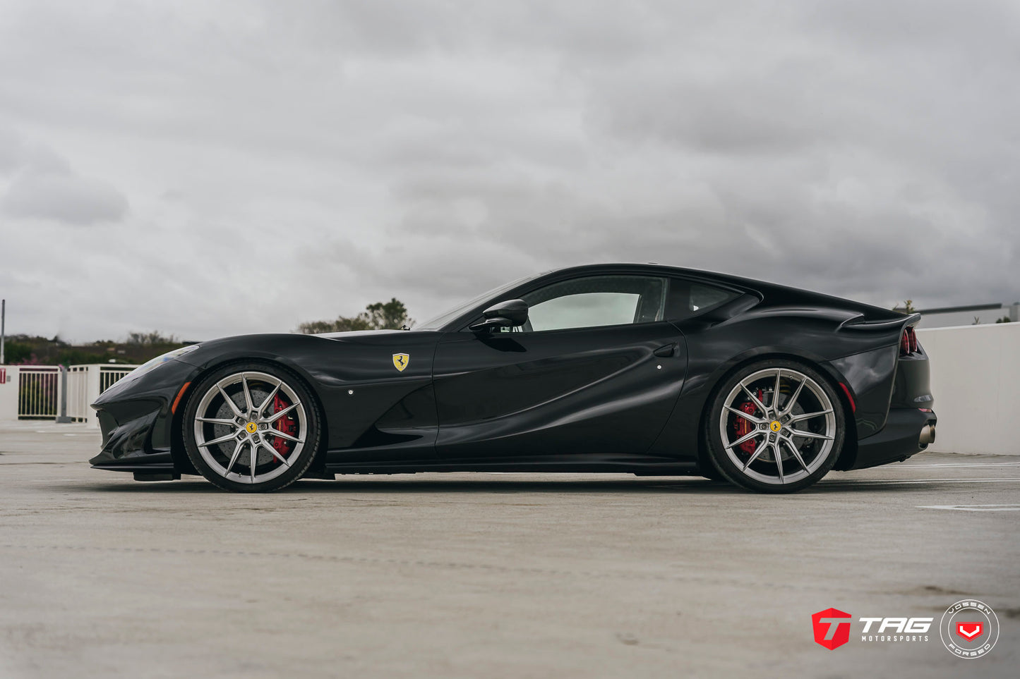 Vossen NF9 Wheel Set for Ferrari 812 Superfast - 21 Inch - Light Smoke