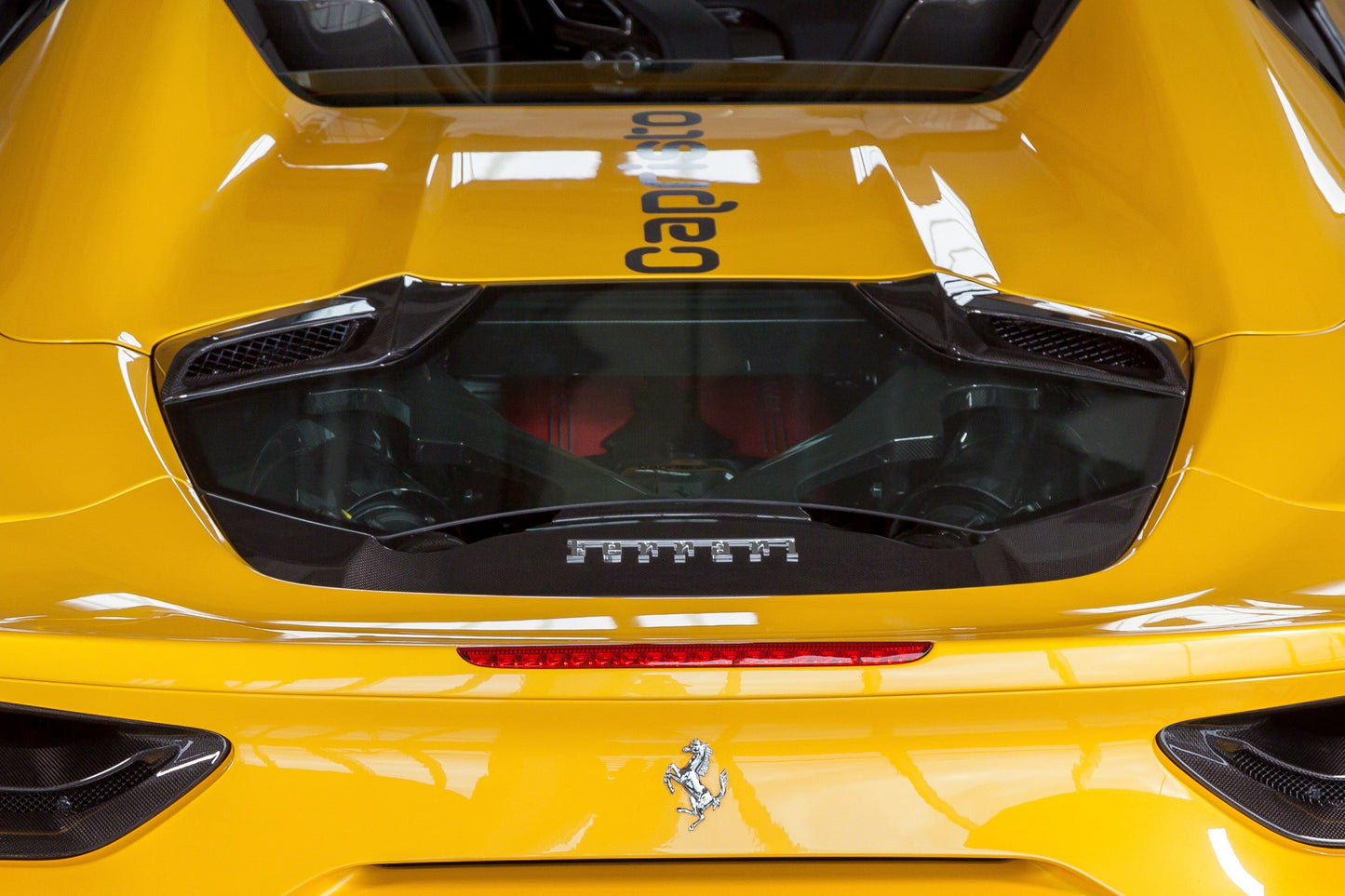 Capristo Ferrari 488 GTS/Pista - Carbon Fiber + Glass Bonnet