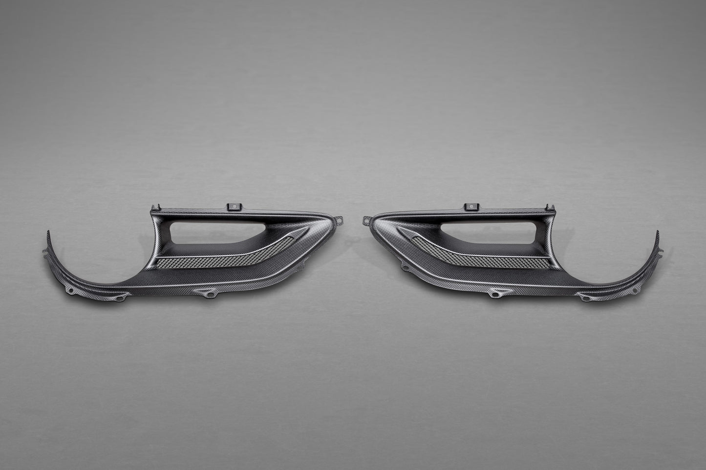 Capristo Ferrari 488 - Carbon Fiber Tail Light Covers
