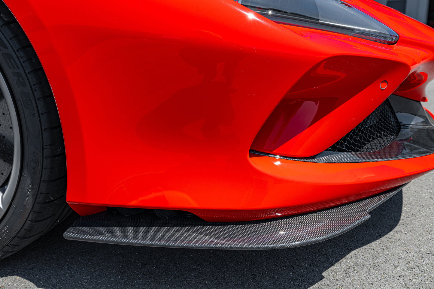 Capristo Ferrari F8 - Carbon Fiber Front Spoiler + Side Air Guides (Set)