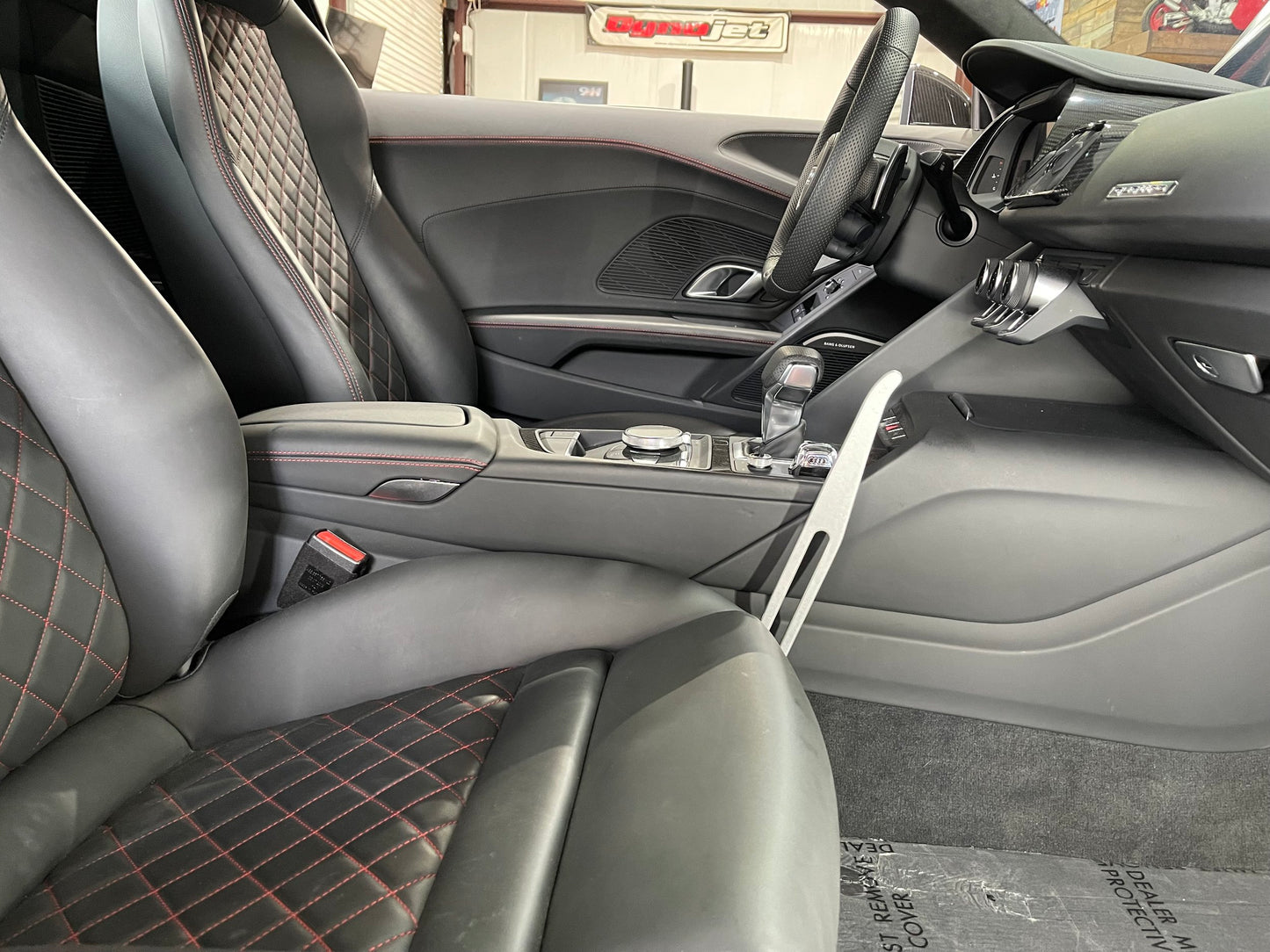 Boost Logic Colab Garage Removable R8 / Huracan Parachute Mount