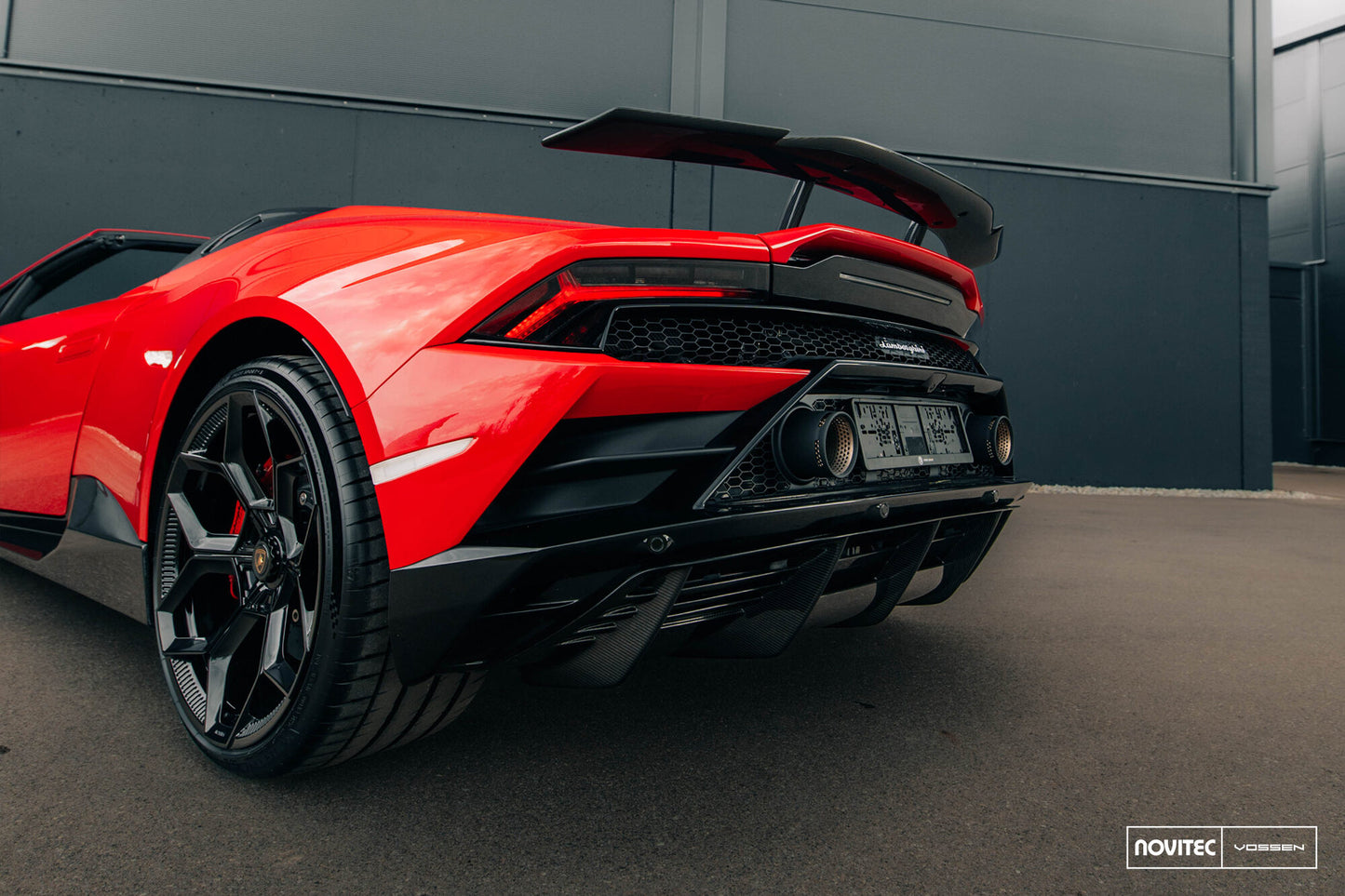 Vossen NL5 Wheel Set for Lamborghini Huracan - 20 Inch - Gloss Black