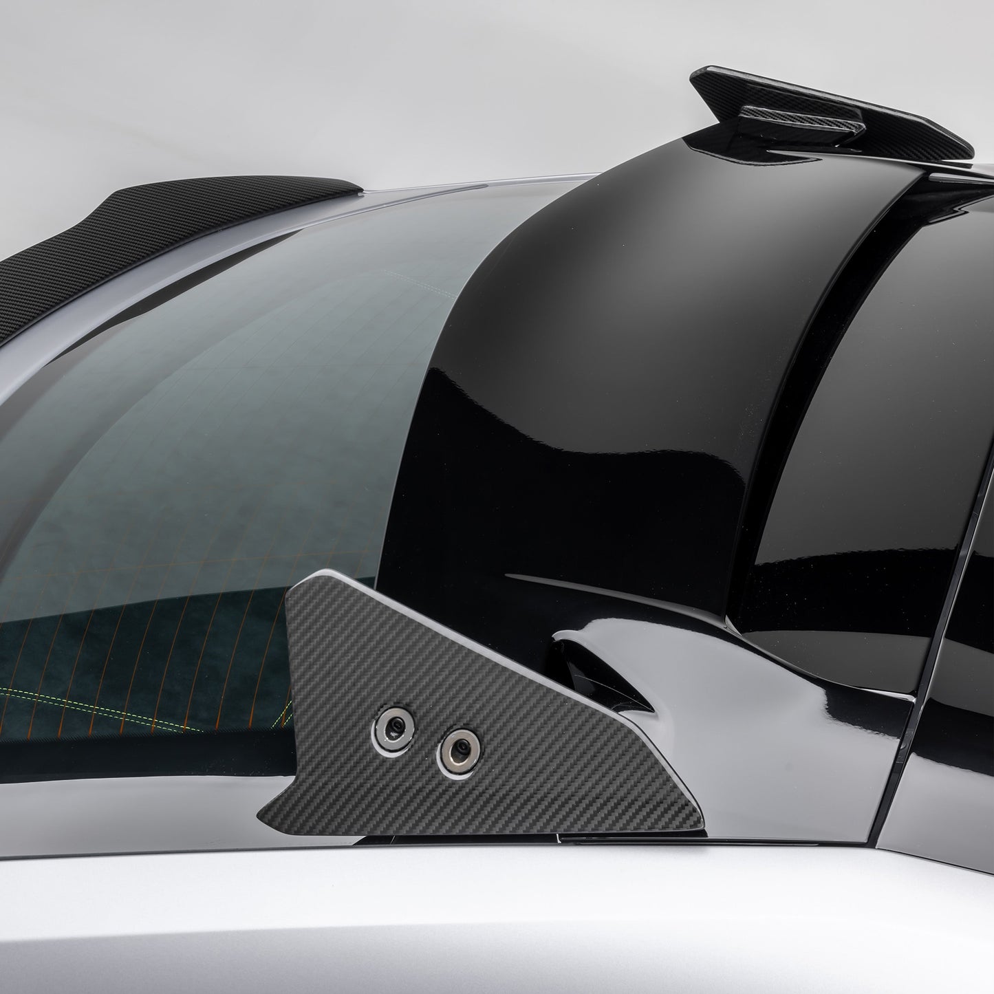 Vorsteiner Lamborghini Urus Performante Edizione Aero Roof Spoiler End Caps