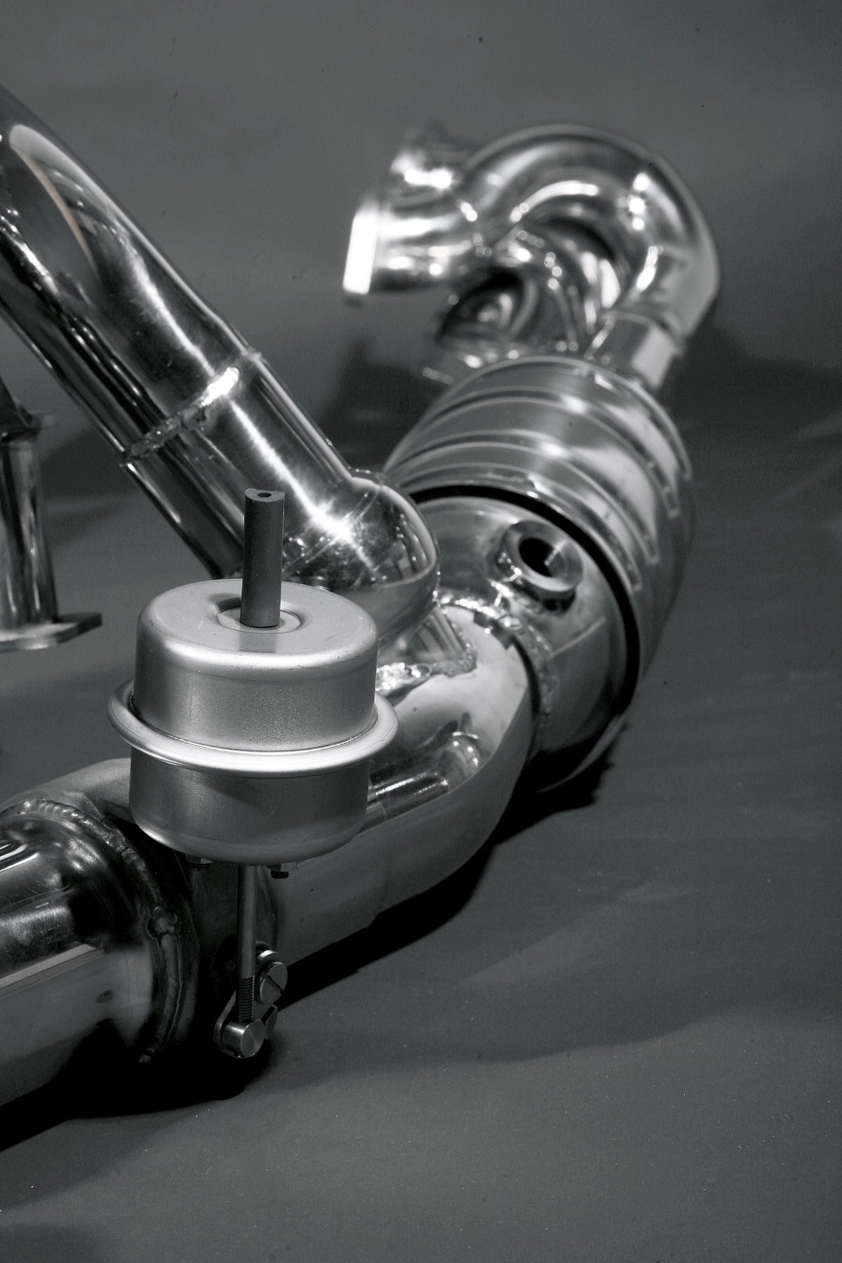 Capristo Lamborghini Murcielago LP640 - Racing Valved Exhaust w/ Headers, Sport Cats, and Ceramic Coated Tips - view 6