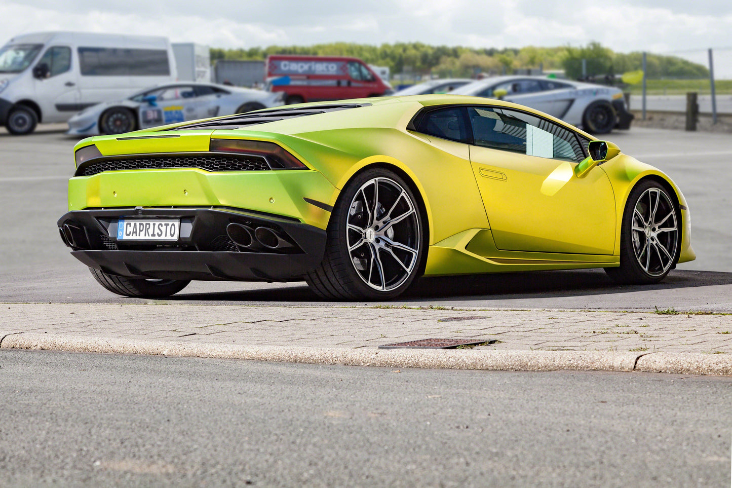 Capristo Lamborghini Huracan - Carbon Fiber + Glass Bonnet (No Scoops)
