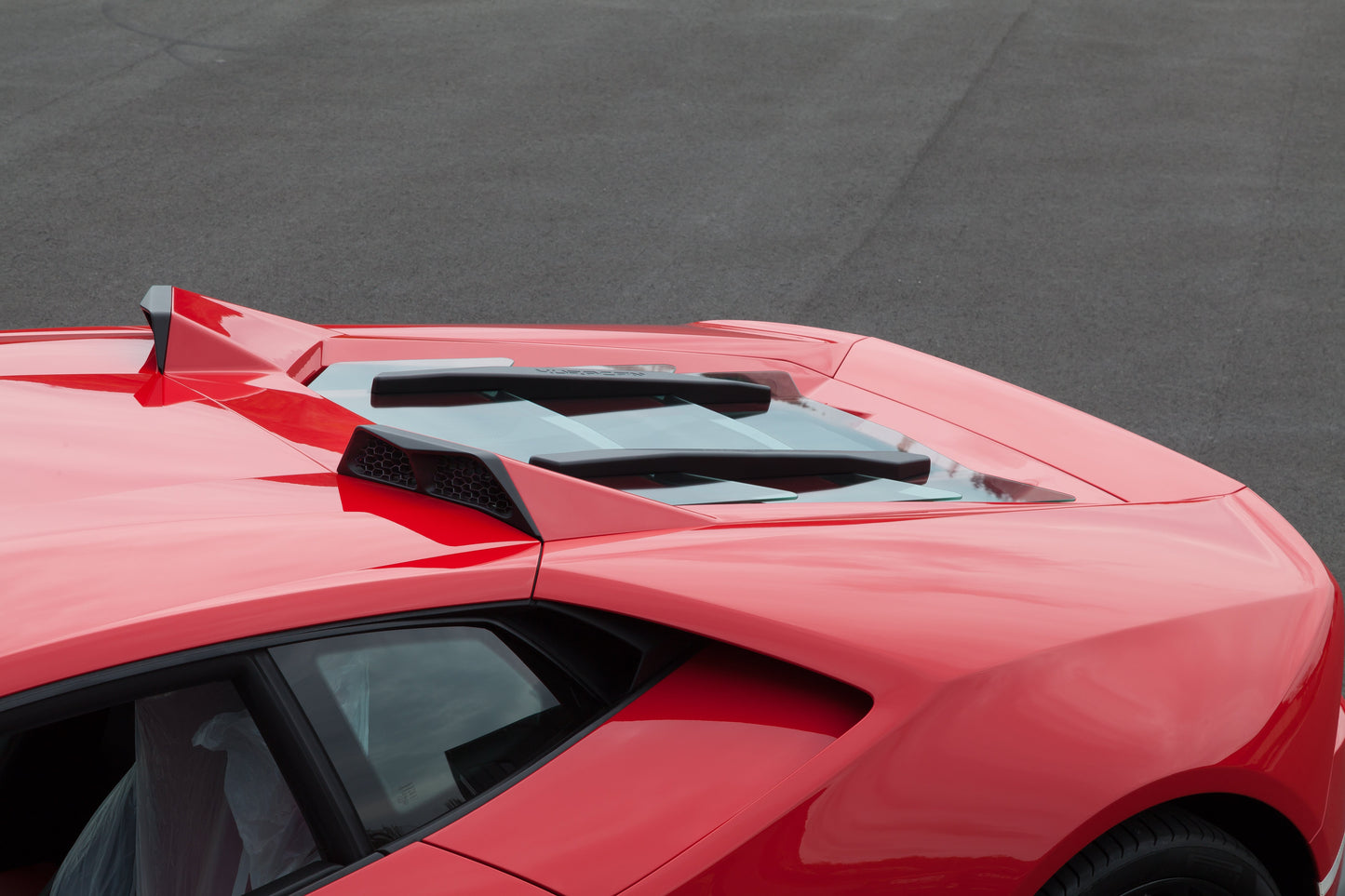 Capristo Lamborghini Huracan - Carbon Fiber + Glass Bonnet (With Scoops)