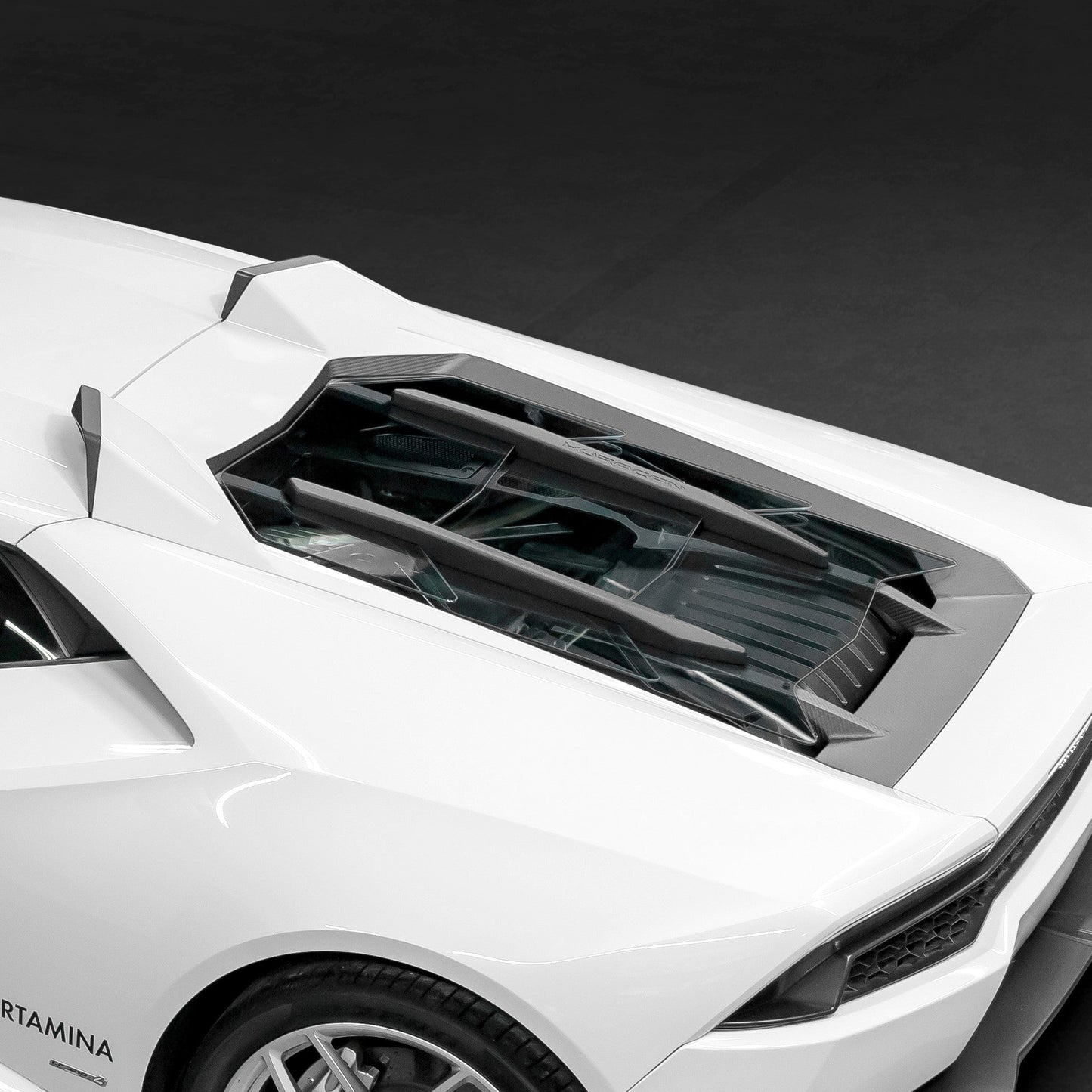 Capristo Lamborghini Huracan - Carbon Fiber + Glass Bonnet (With Scoops)