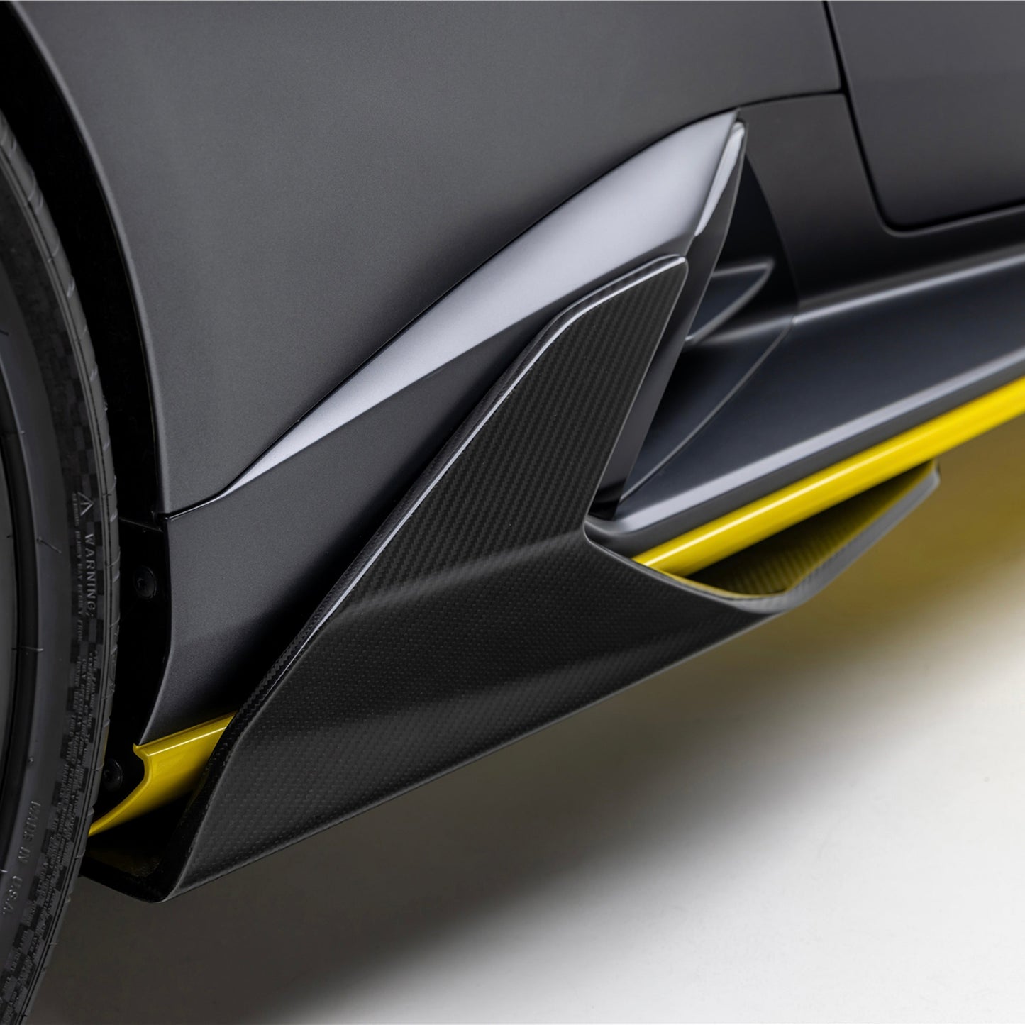 Vorsteiner Huracan STO Side Rocker Carbon Fiber