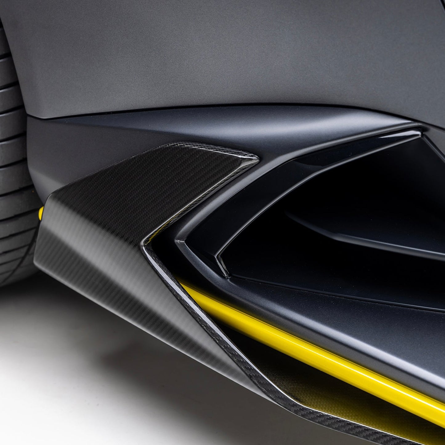 Vorsteiner Huracan STO Side Rocker Carbon Fiber
