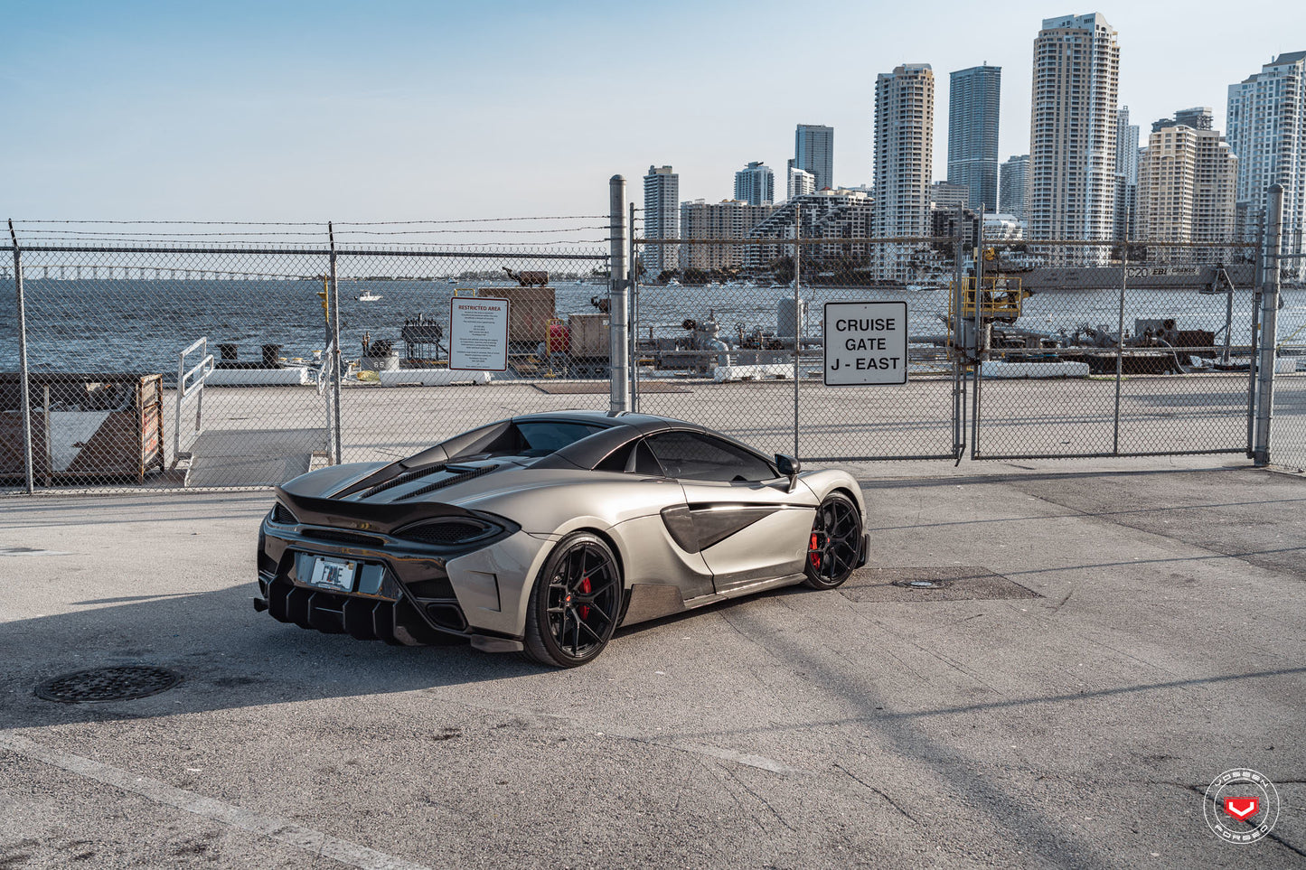 Vossen S21-01 Wheel Set for McLaren 570S - 20 Inch - Gloss Black