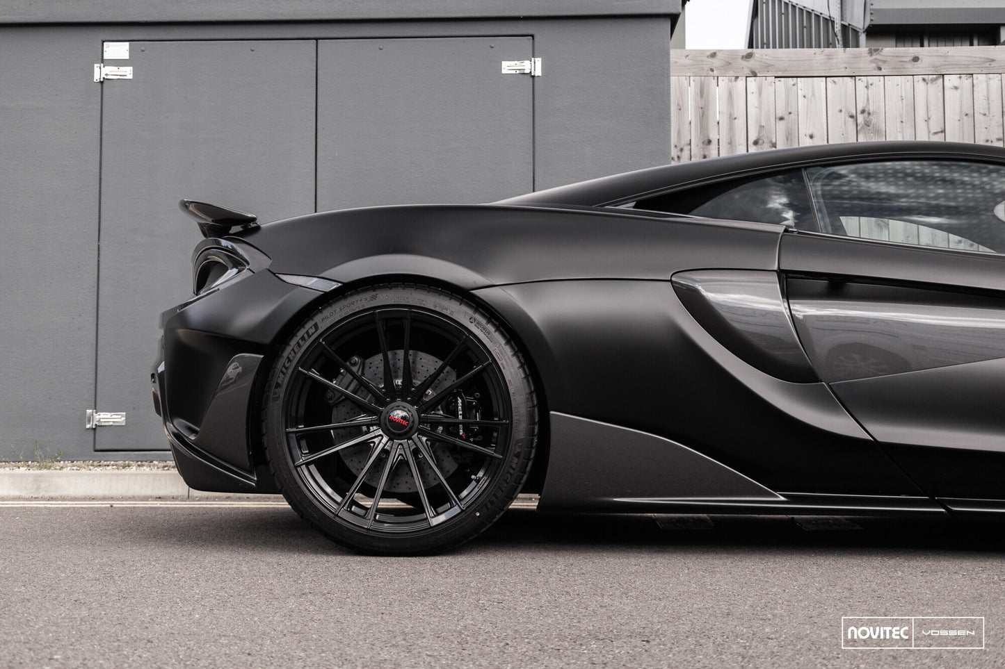Vossen MC3 Wheel Set for McLaren 600LT - 20 Inch - Gloss Black
