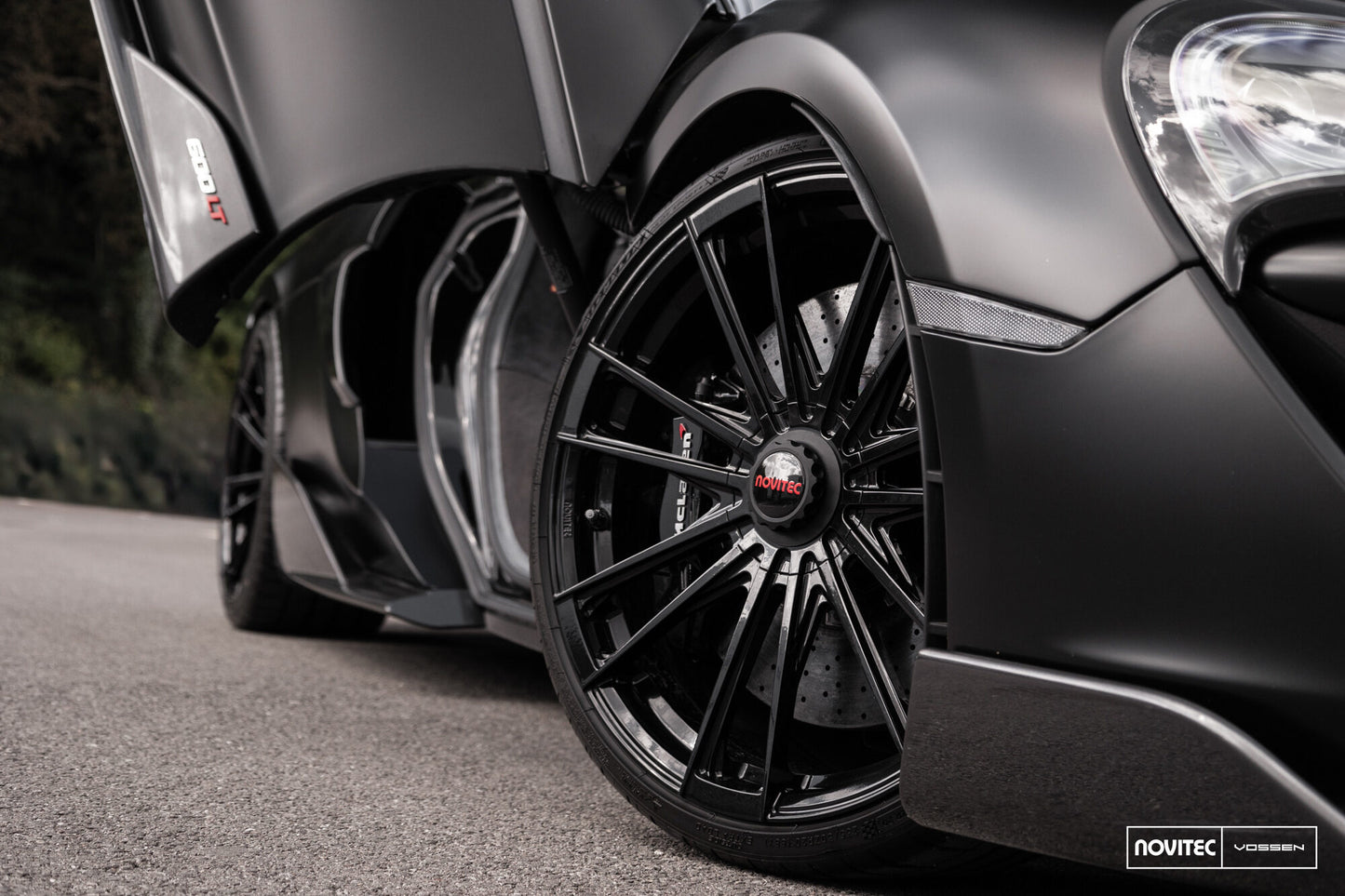 Vossen MC3 Wheel Set for McLaren 600LT - 20 Inch - Gloss Black