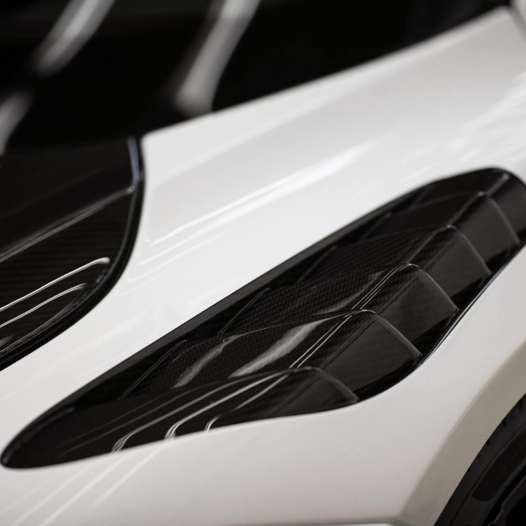 Vorsteiner McLaren 720S Spyder Silverstone Edition Aero Front Fenders w/ Integrated Vents.