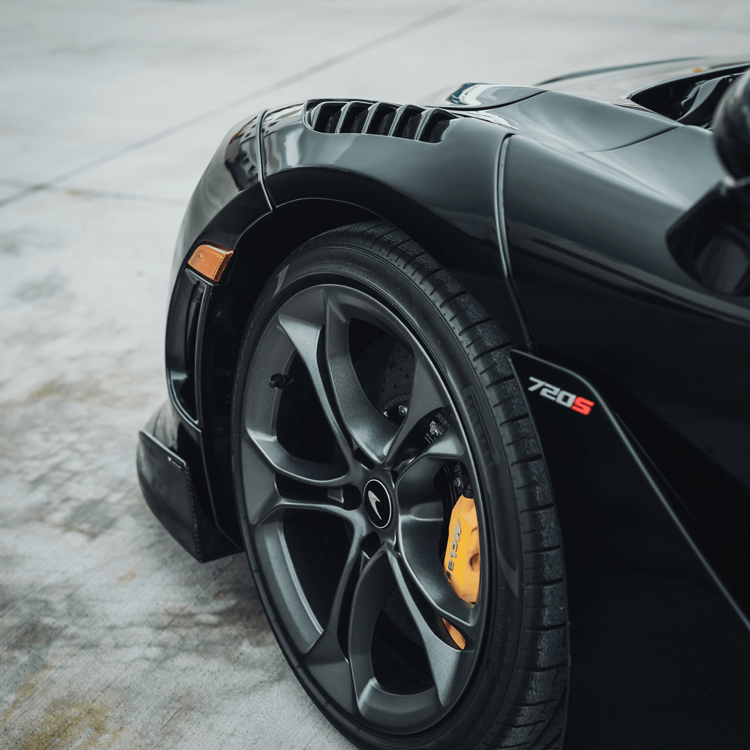Vorsteiner McLaren 720S Coupe Silverstone Edition Aero Front Fenders w/ Integrated Vents.