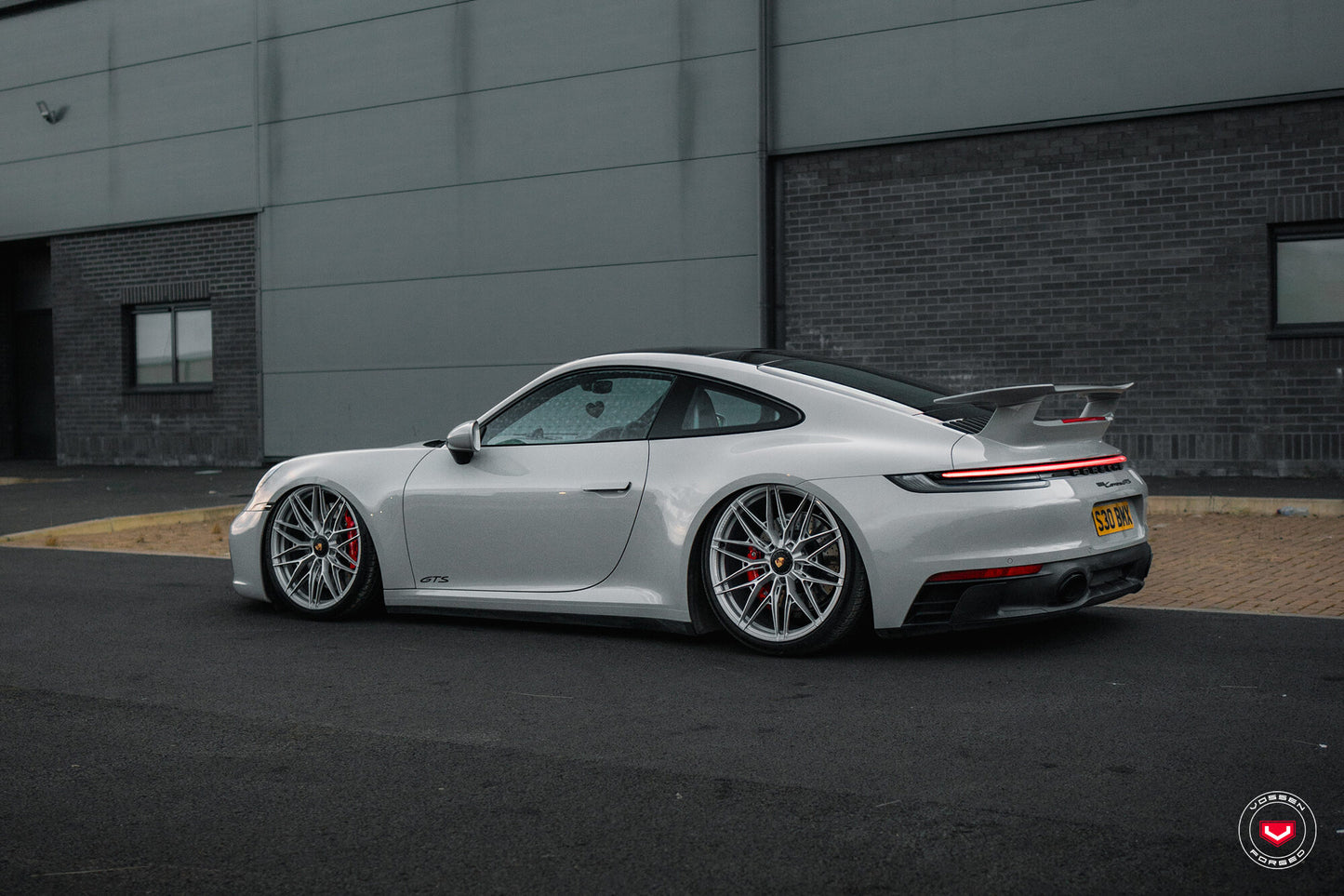Vossen S21-02 Wheel Set for Porsche 911 - 21 Inch - Gloss Clear marbled