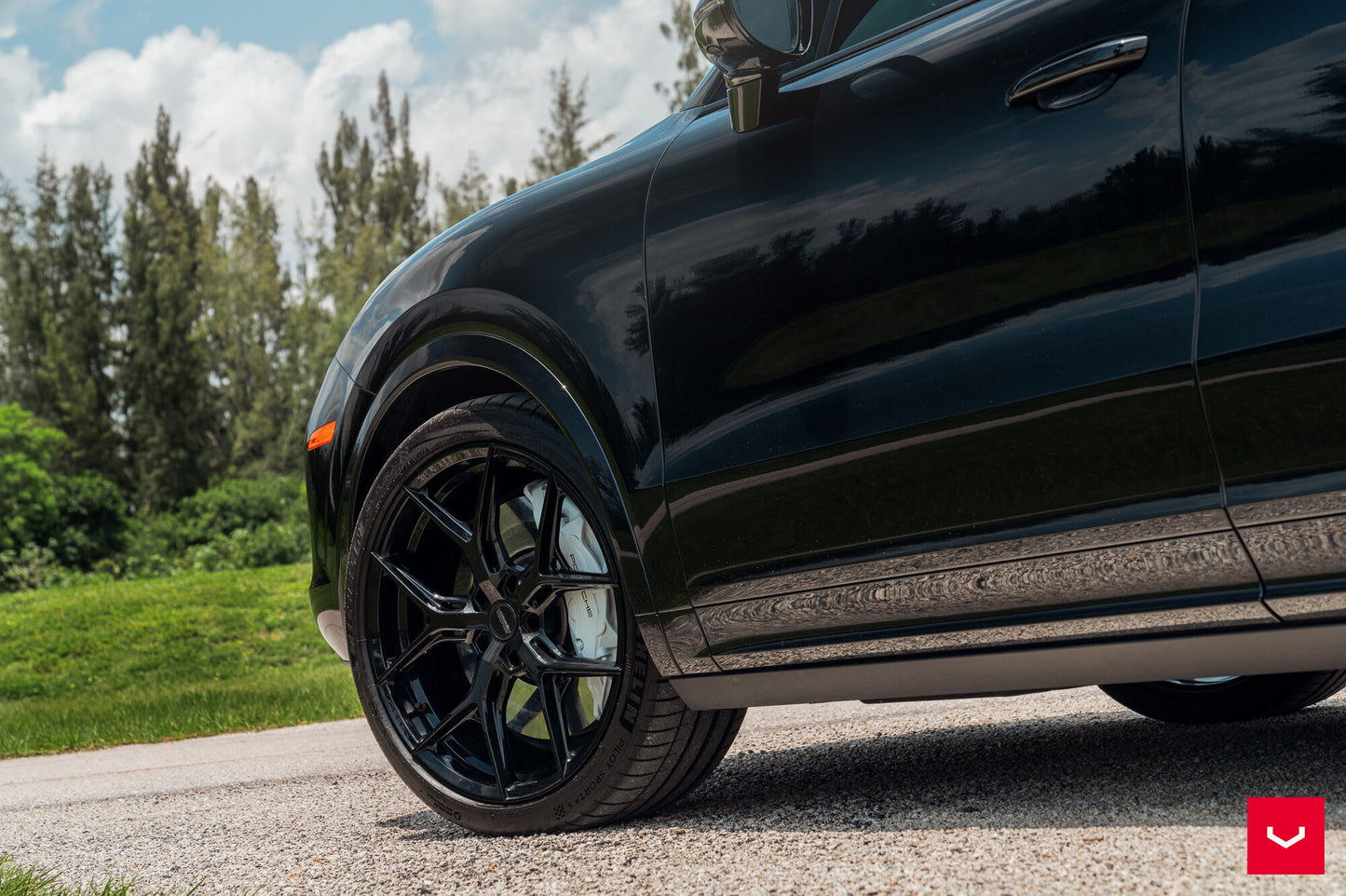 Vossen HF-5 Wheel Set for Porsche Cayenne - 22 Inch - Gloss Black