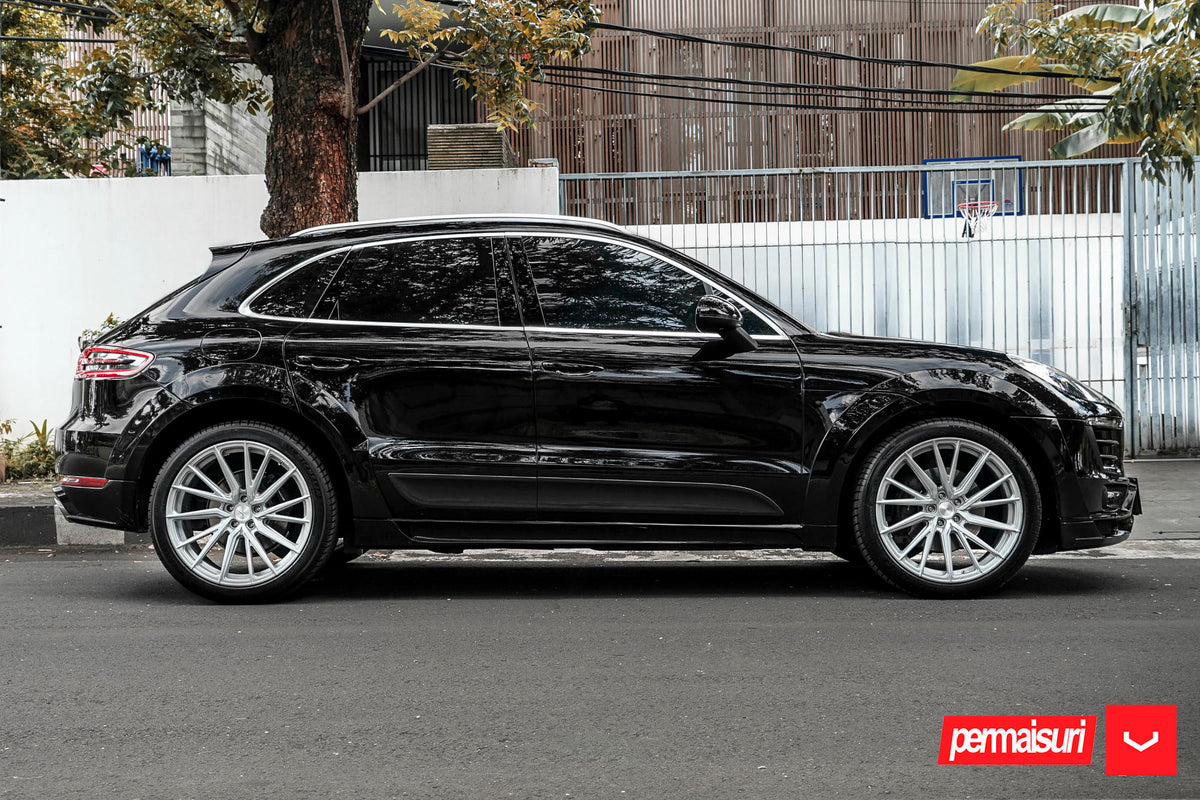 Vossen HF-4T Wheel Set for Porsche Macan - 21 Inch - Gloss Silver