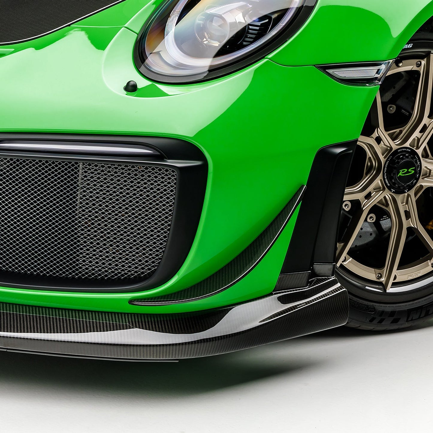 Vorsteiner Porsche 991.2 911 GT2RS Aero Front Canards
